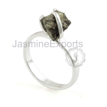 Handmade Pyrite Gemstone Designer Silver Ring For Wholesale